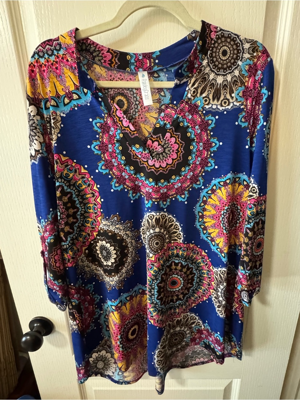 Paisley Grace Mandala Print Tunic Top V-Neck 3/4 Sleeve Blue Multi